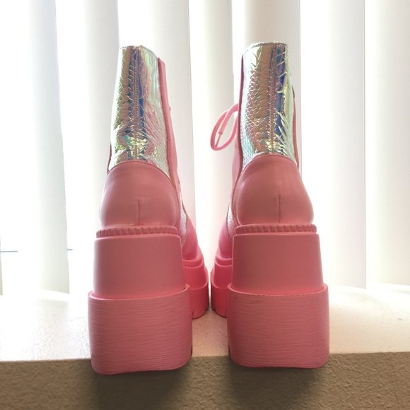 PRE LOVED Cape Robbin -Pink Poison Platforms Boots PNK/8- SH206 - Picture 7 of 9